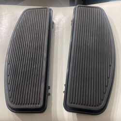 Harley Davidson touring  OEM black floorboards