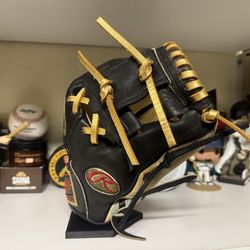 Rawlings GG1100 11” RHT New Laces