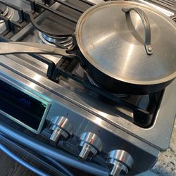 10 Inch Simply Calphalon pan with lid