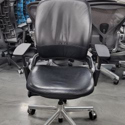 30-40% off Wide Selection Of New And Used Steelcase Leap V2 Chairs