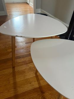 Title: Set of 2 Modern White Nesting Side Tables