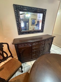 Luxury Solid Wood Dining Room Buffet with mirror