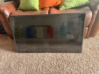 36 inch TV with Wall Mount