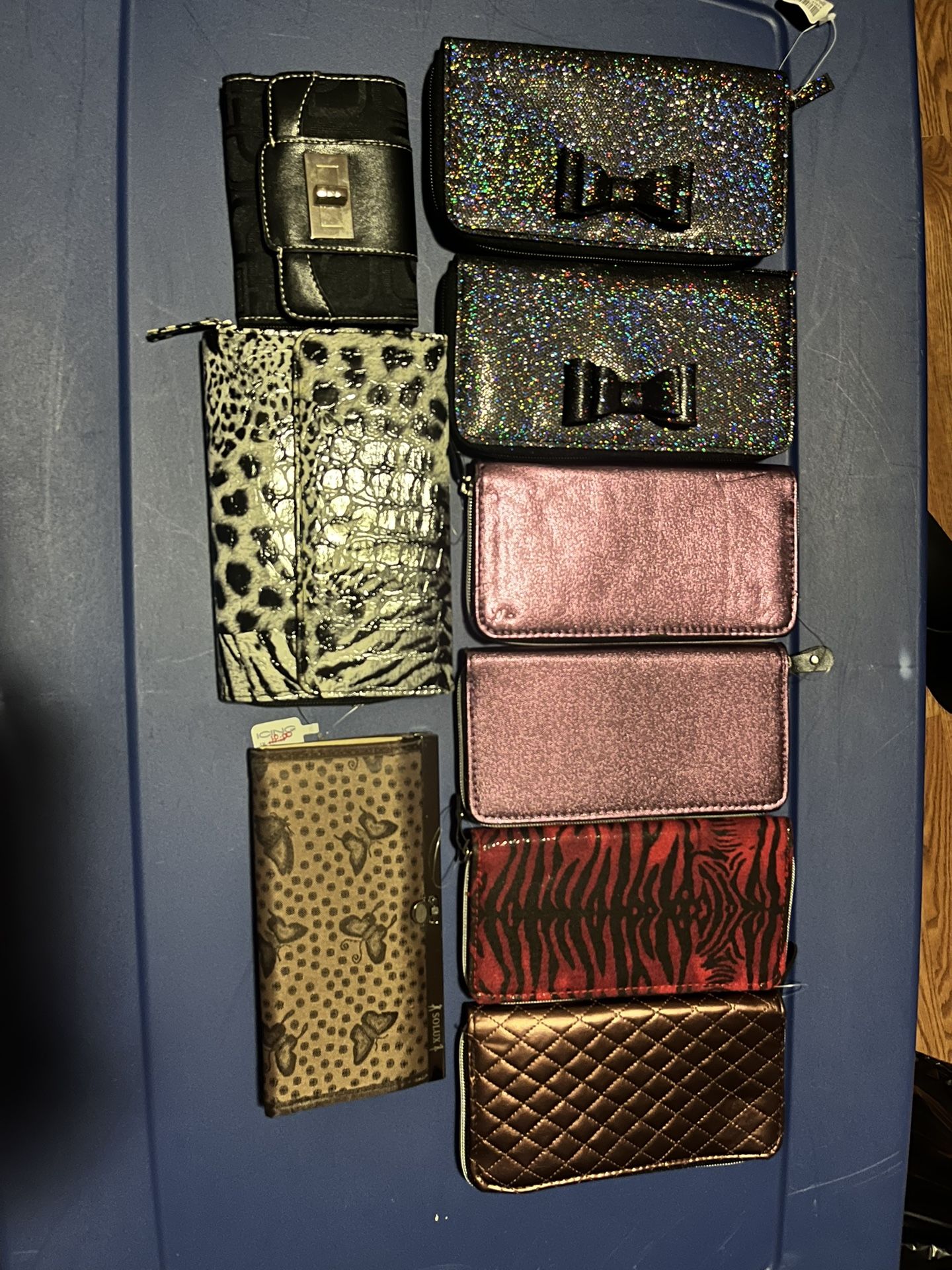 Lot Of 9 Women’s Wallet Bags