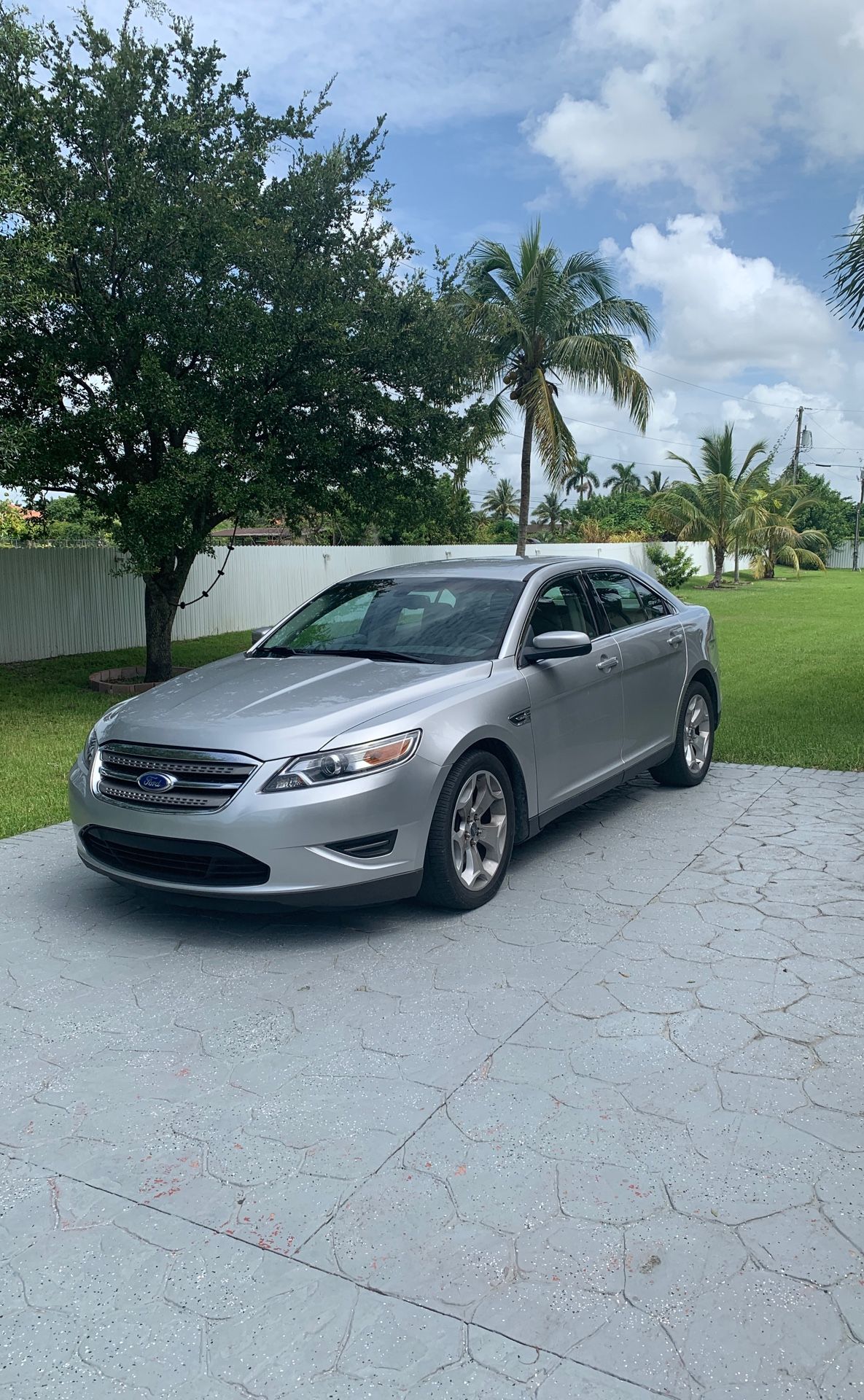 2012 Ford Taurus