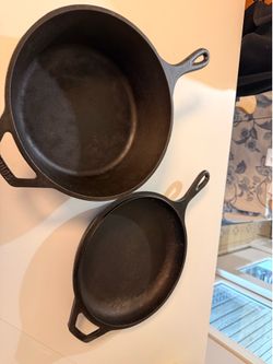 Lodge Cast Iron Combo Cooker Set (2-Piece Pot & Pan) - 3.2 Quart / 10.25”