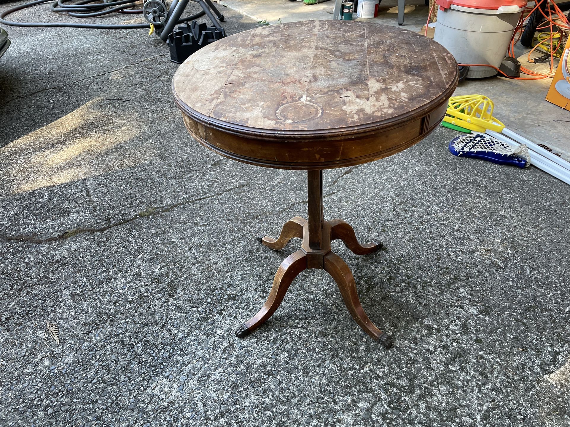 Antique Small Side Corner Round Table
