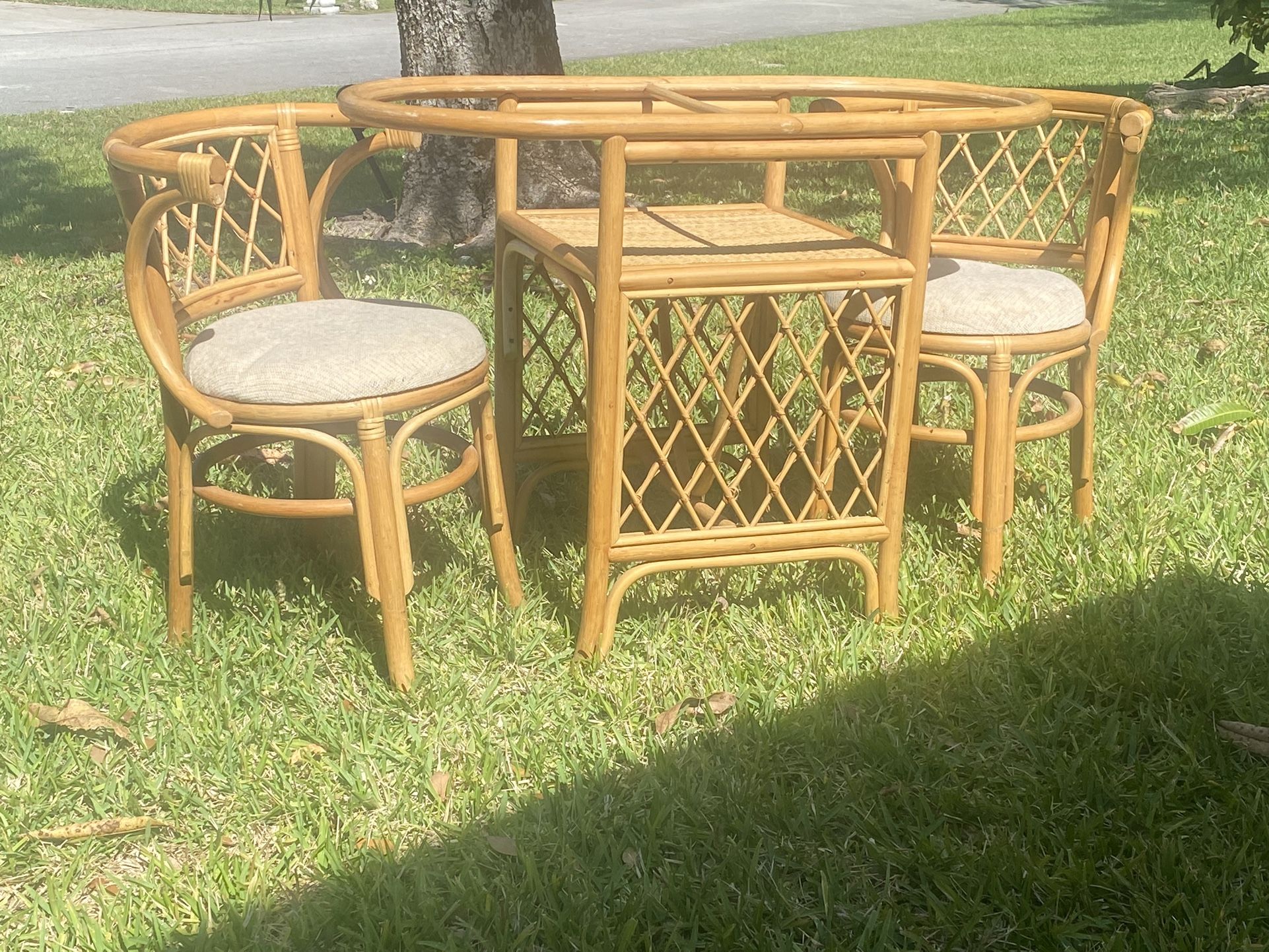 Small Breakfast Table And Chairs 