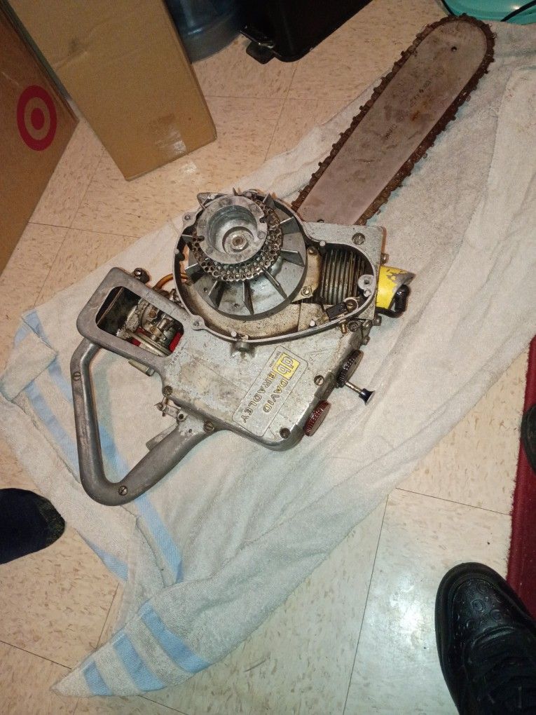Vintage(1950s)David Bradley Chainsaw