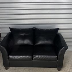 2 Person Black Couch 