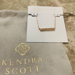 Kendra Scott Addison Pendant Necklace 
