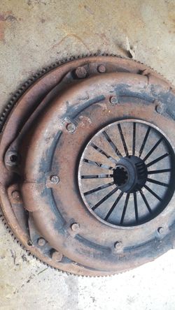This is pressure plate and clutch fly wheel