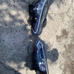 2024 Nissian Sentra Headlights