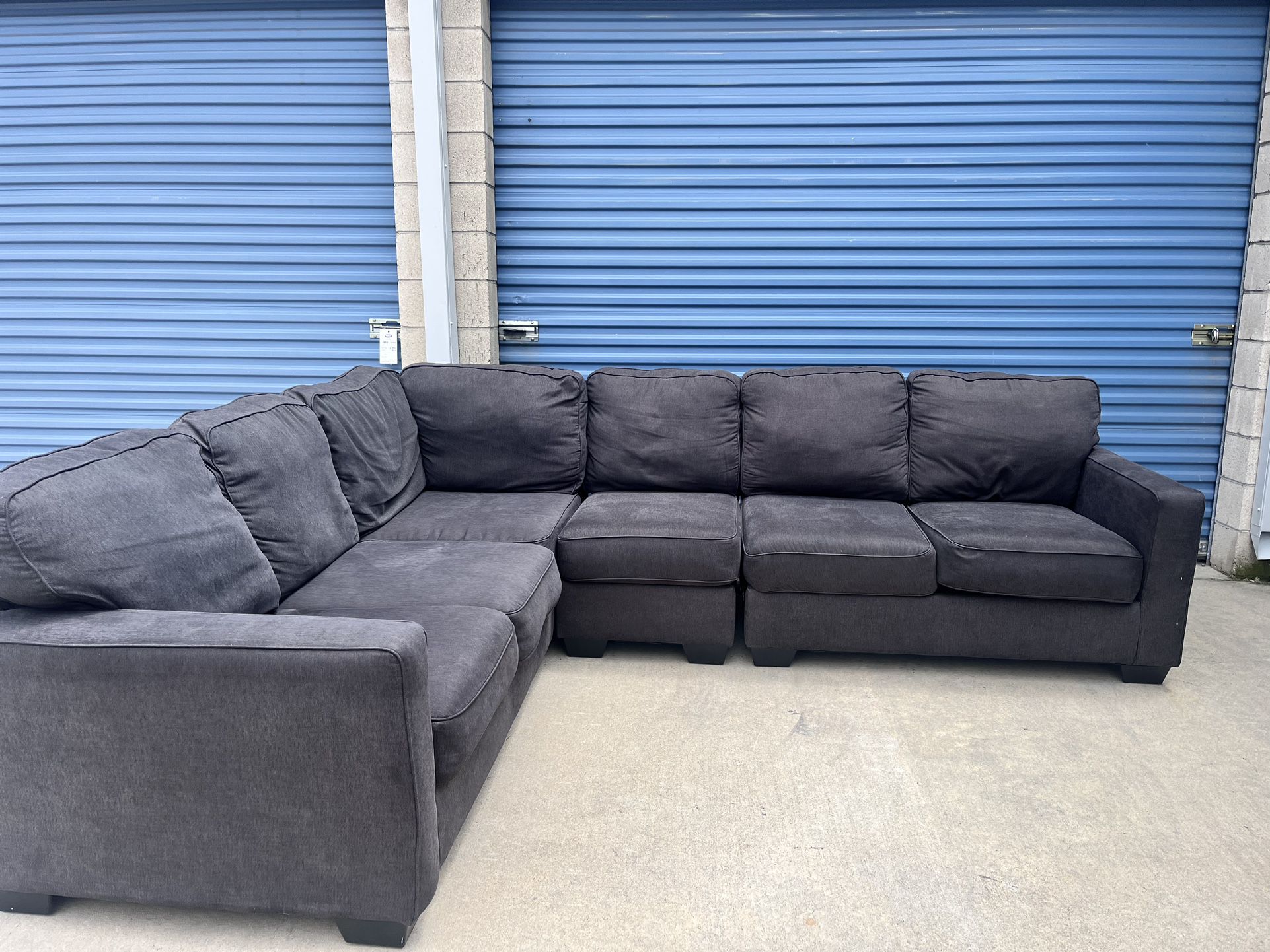 Gray Sectional Couch With Delivery 