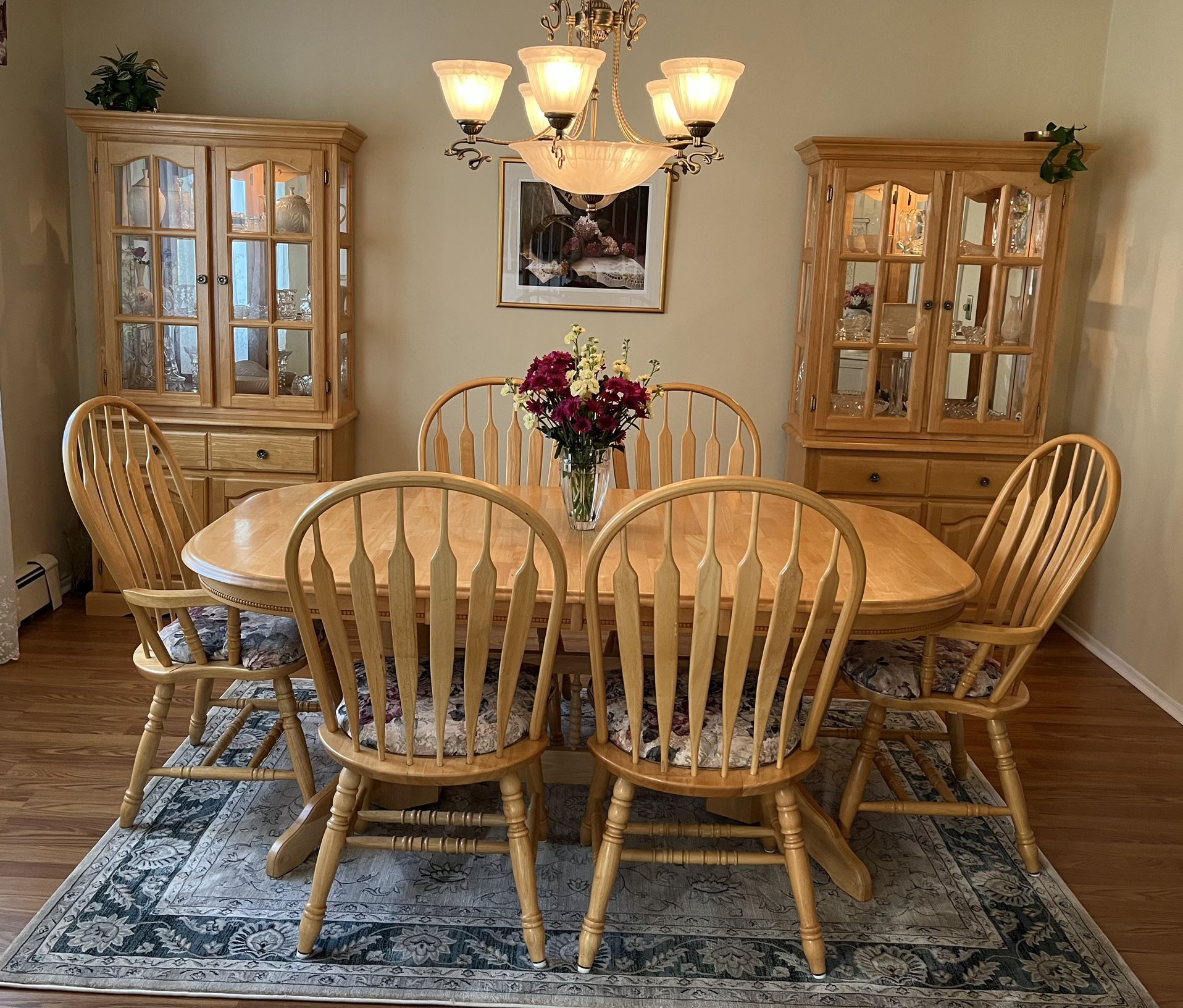 Amish Traditional 8 Piece Dining Room Set 