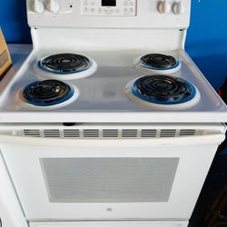 Ge white stove