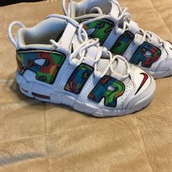 Nike Air More Uptempo Peace, Love, Basketball Kids 