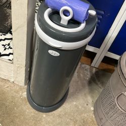 Diaper Bin