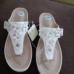 Alexis Bendel size 9