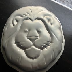 Leo Lion 🦁 Cake Pan 