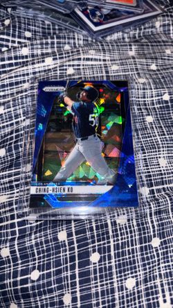 Panini Prizm blue cracked ice refractor Ching hsien ko dodgers baseball card
