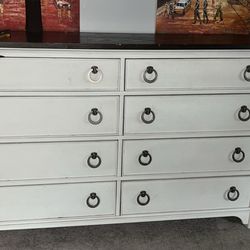 Dresser Set