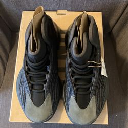 Yeezy QNTM Adidas 