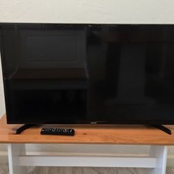 Samsung 40" LED Smart TV