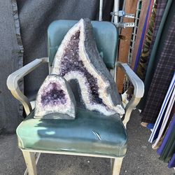 Beautiful Stonew and very some rare stones