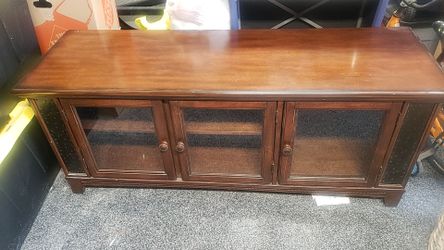 Tv stand