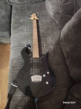 Wildfire Guitar 37"