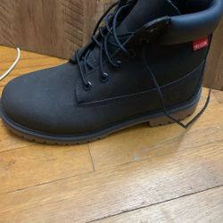 Helcor Timberland Boots Back To School  Size 6 1/2
