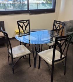 Kitchen Table with 4 chairs - $50