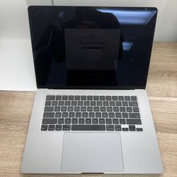 MacBook Air 15inch M2 Perfect Condition Make Me An Offer 