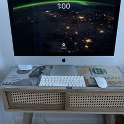 Apple iMac 5K Computer 27 inch.