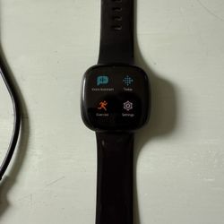 Fit Bit Versa 3 
