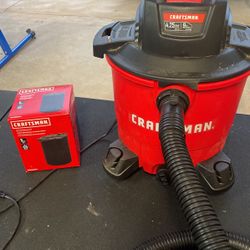 Wet/dry Vacuum With Liquid And Dry Filters