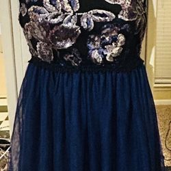 Beautiful Girls Blue Sequin Party Dress Size Girls 8 