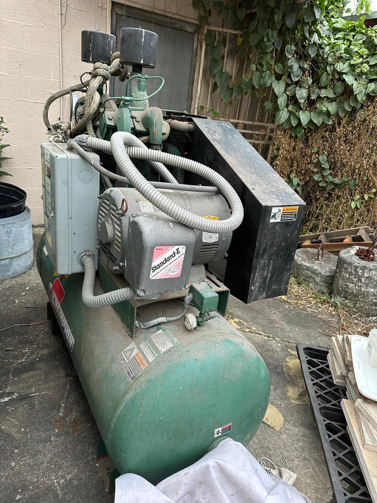 Air Compressor,25.0 Need Work As Is !