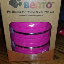 NEW IN BOX HEALTHY HUMAN PORTABLE DOG AND PET TRAVEL BOWLS WITH LID. PICK UP MIDDLEBORO ONLY FINAL SALE 