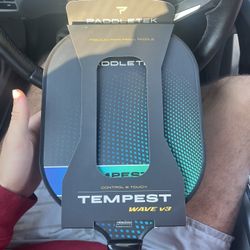 TEMPEST wave v3 pickle ball paddle