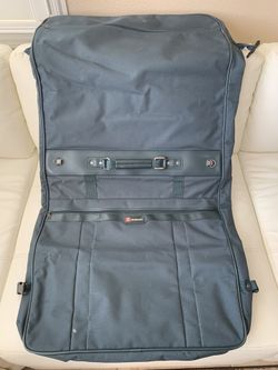 $10 FOLDING LUGGAGE