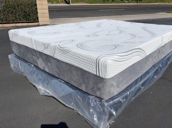 Queen Memory Foam