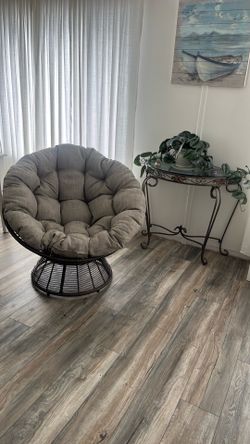 Papasan chair