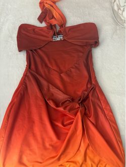 https://offerup.com/redirect/?o=SS5BTQ==.GIA Dress