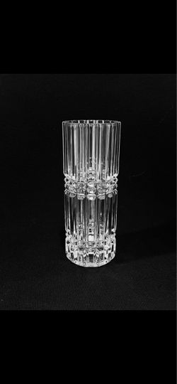 Vintage Midcentury Modern Cut Crystal Cylinder 6.75” Heavy . Beautiful sparkling vase is in excellent condition, made in France.