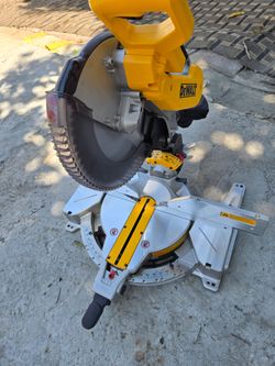 DEWALT MITER SAW DOUBLE BEVEL