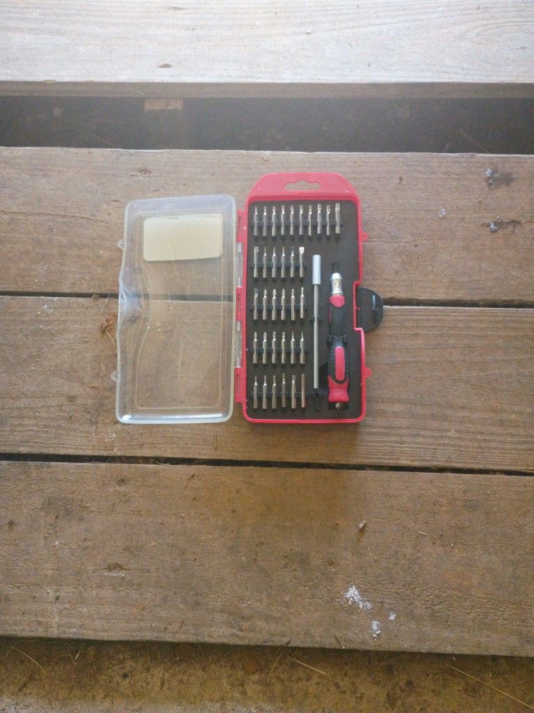 Husky 36 Piece Screwdriver Set.