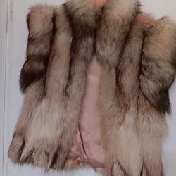 FOX FUR VEST SIZE SMALL