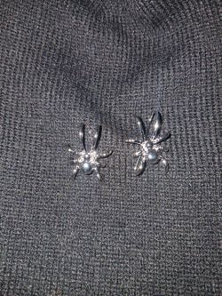 Silver Spider Earrings Pair